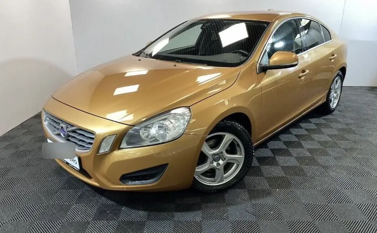 Volvo S60