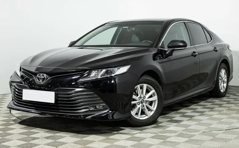 Toyota Camry VIII (XV70)