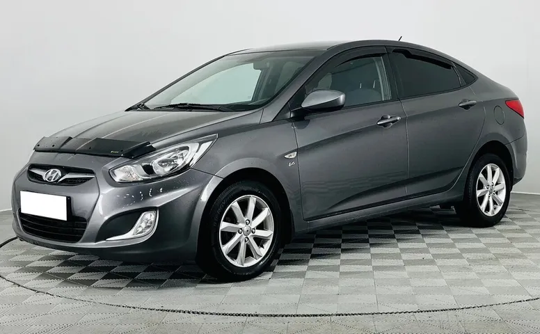  Hyundai Solaris