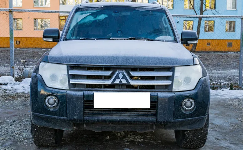 Mitsubishi Pajero IV