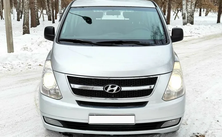 Hyundai Grand Starex I