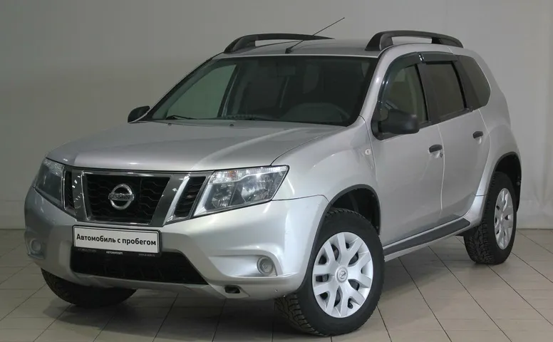 Nissan Terrano III (D10)
