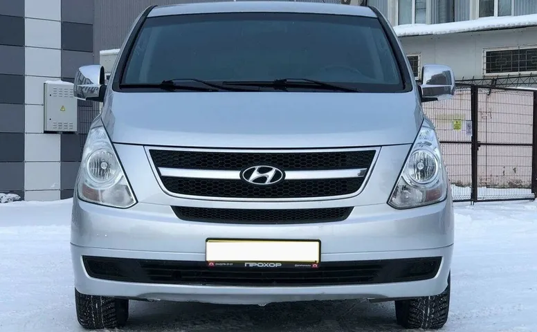 Hyundai Grand Starex I