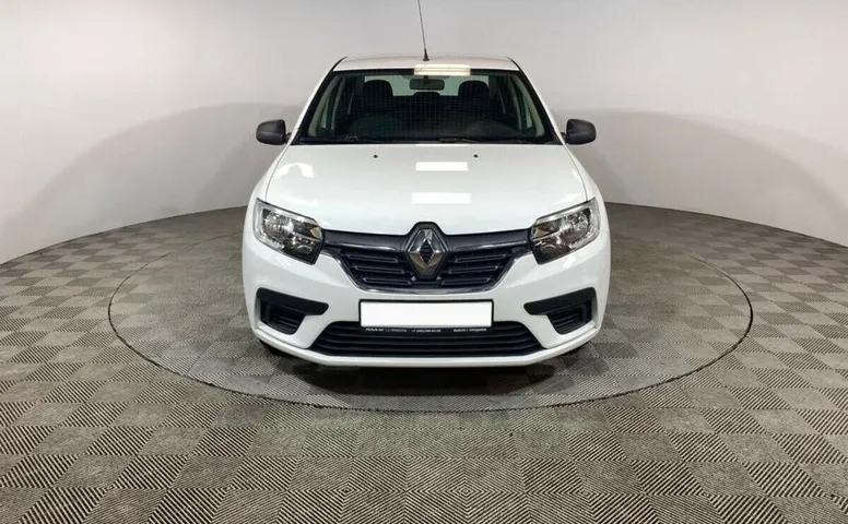 Renault Logan II Рестайлинг