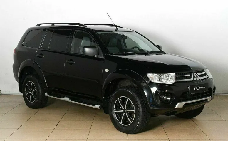 Mitsubishi pajero sport