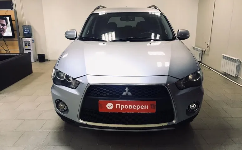 Mitsubishi Outlander II Рестайлинг